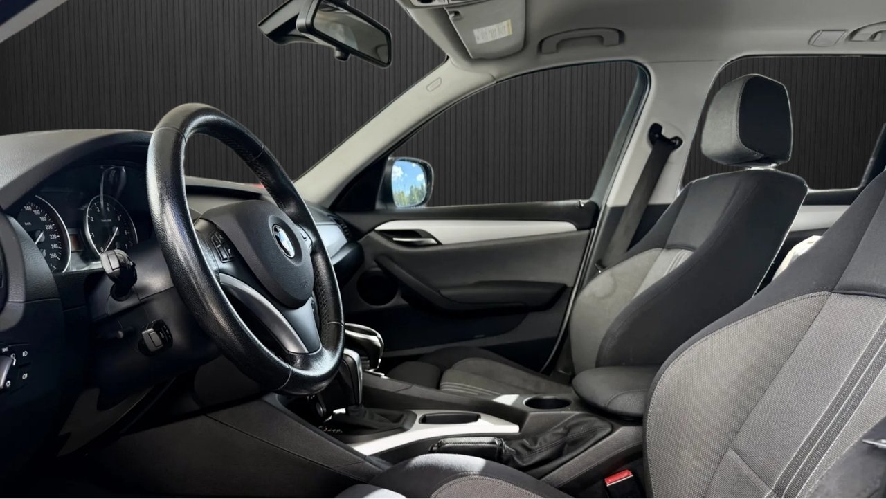 BMW X1 2011, kuva 6/7