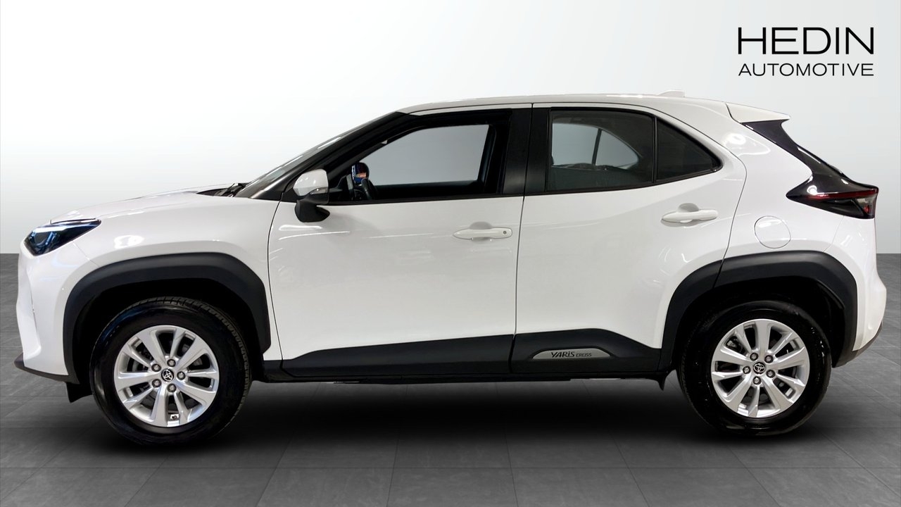 Toyota Yaris Cross Hybrid 2022, photo 5/10