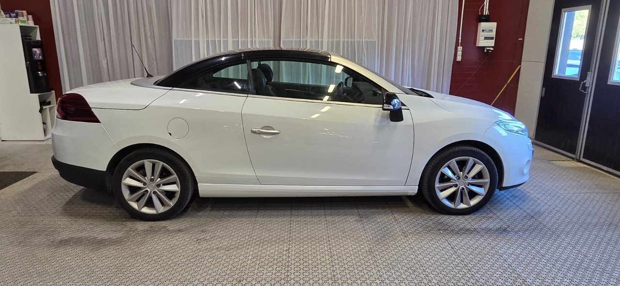 Renault Megane 2010, photo 5/9