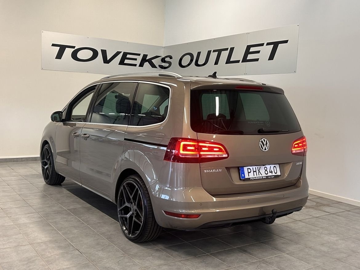 Volkswagen Sharan 2017, photo 5/24