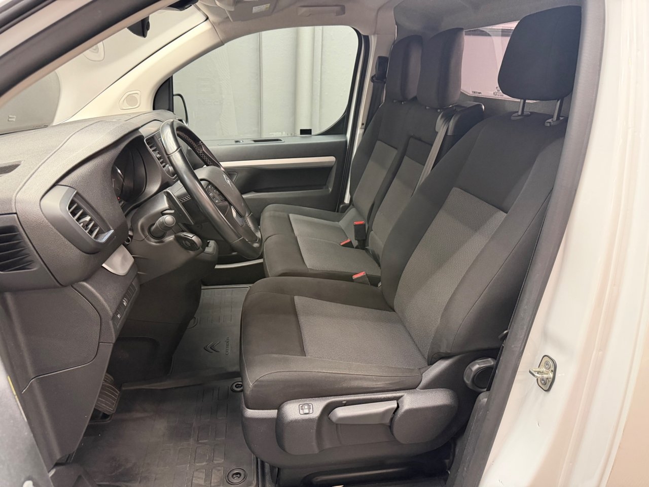 Citroen Jumpy 2023, kuva 7/8