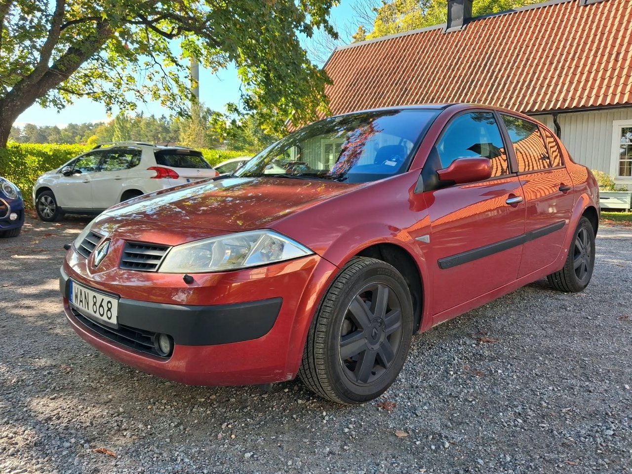 Renault Megane Sedan 2004, kuva 2/8