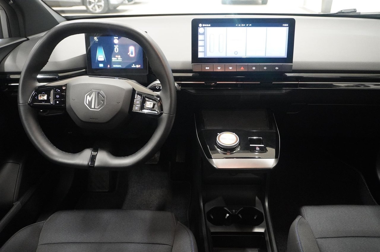 MG MG4 Standard 51kWh 2023, bild 7/10