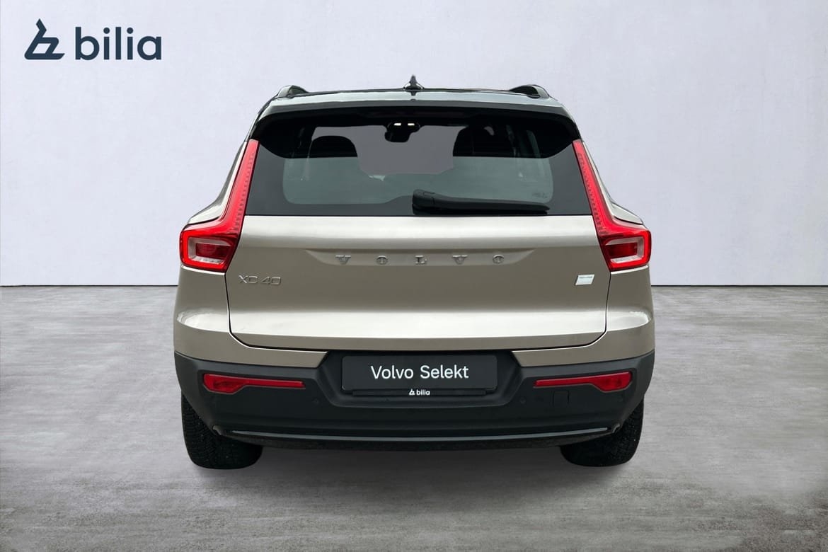 Volvo XC40 Recharge Core 2023, photo 5/10