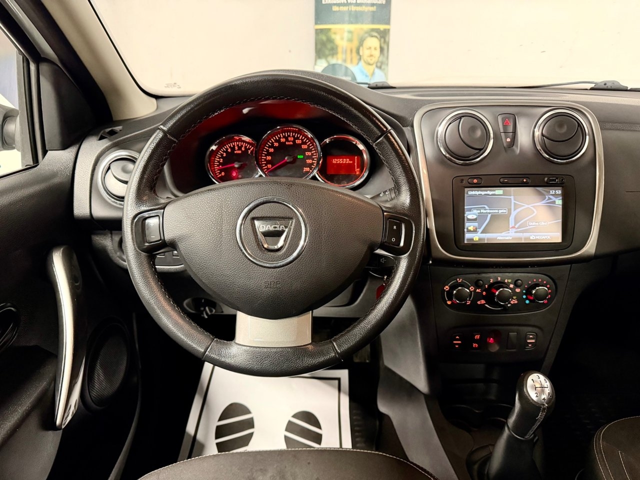 Dacia Logan 2015, photo 6/10