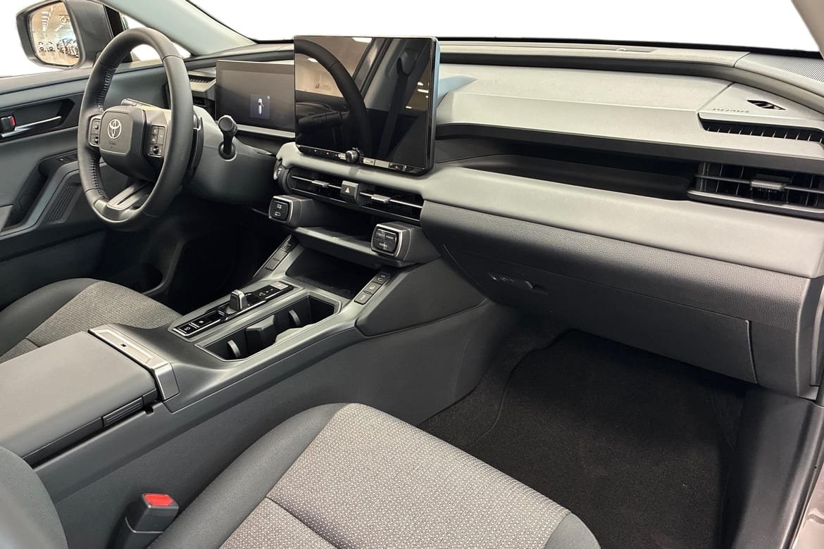 Toyota RAV4 AWD-i Plug-in Active Drag 2026, bild 6/10