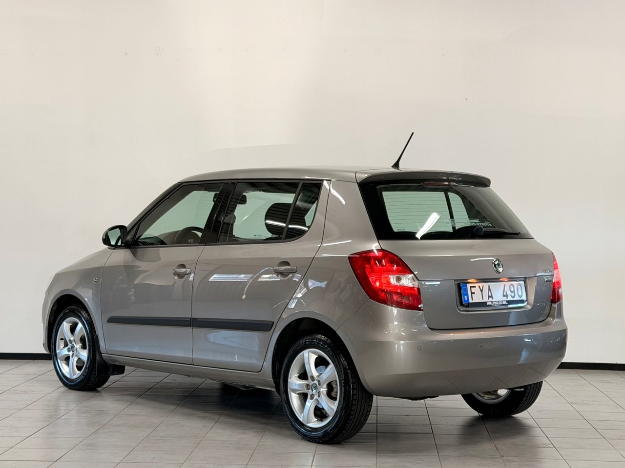 Skoda Fabia 1.2 TSI Elegance 2013, bild 6/10