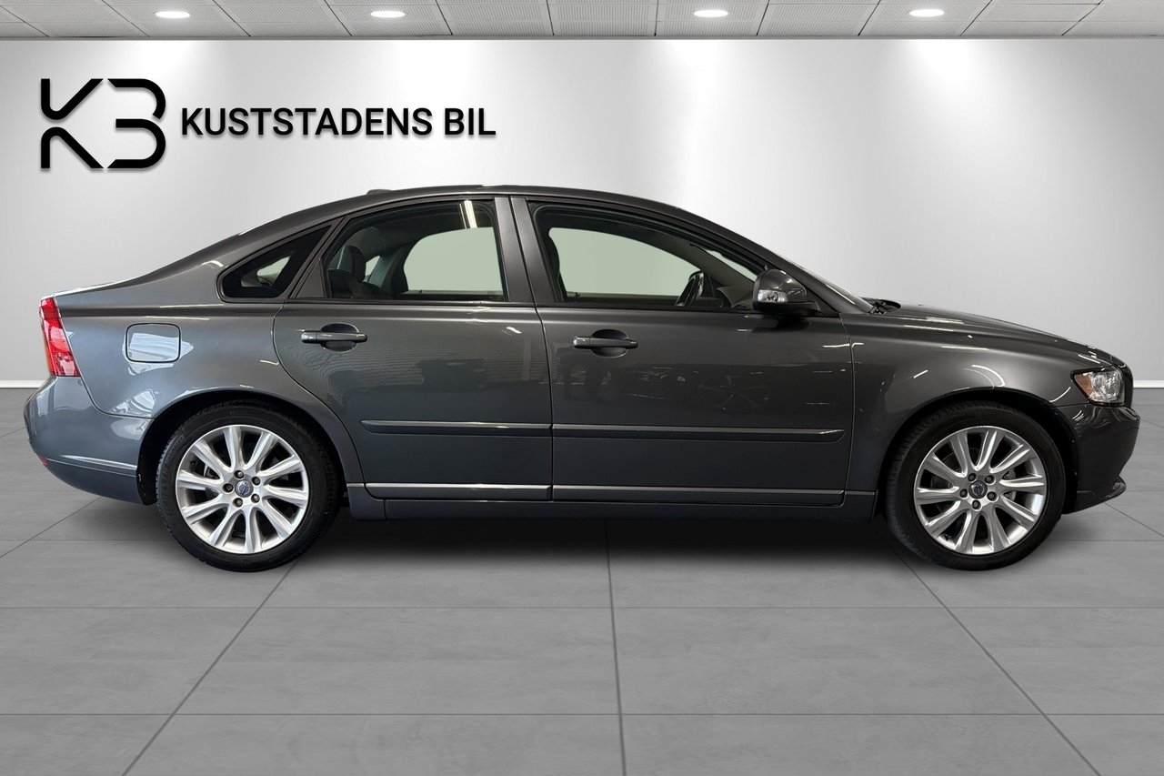 Volvo S40 1.6 D Summum / Skinn / Värmare 2010, bild 2/10