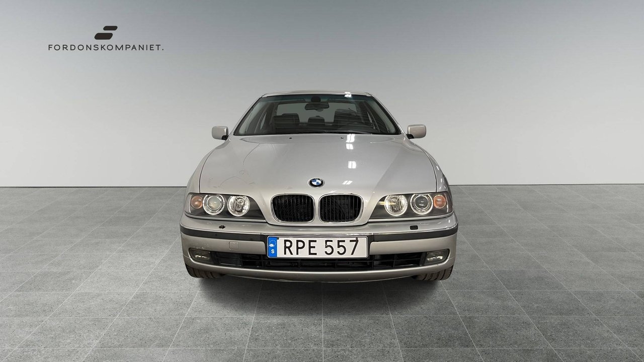 BMW 523 2000, photo 2/10