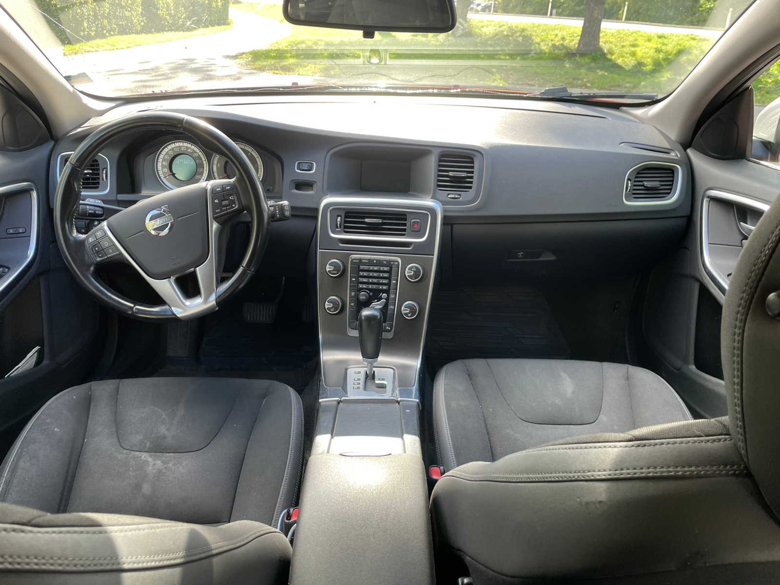 Volvo V60 D5 AWD Geartronic 2012, bild 5/6