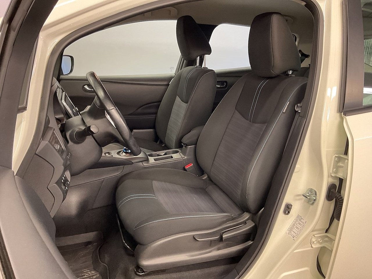 Nissan Leaf 2021, bild 6/10