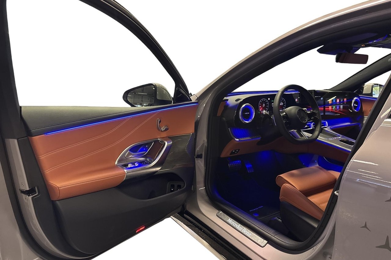 Mercedes-Benz C 300 4MATIC 2027, photo 7/10