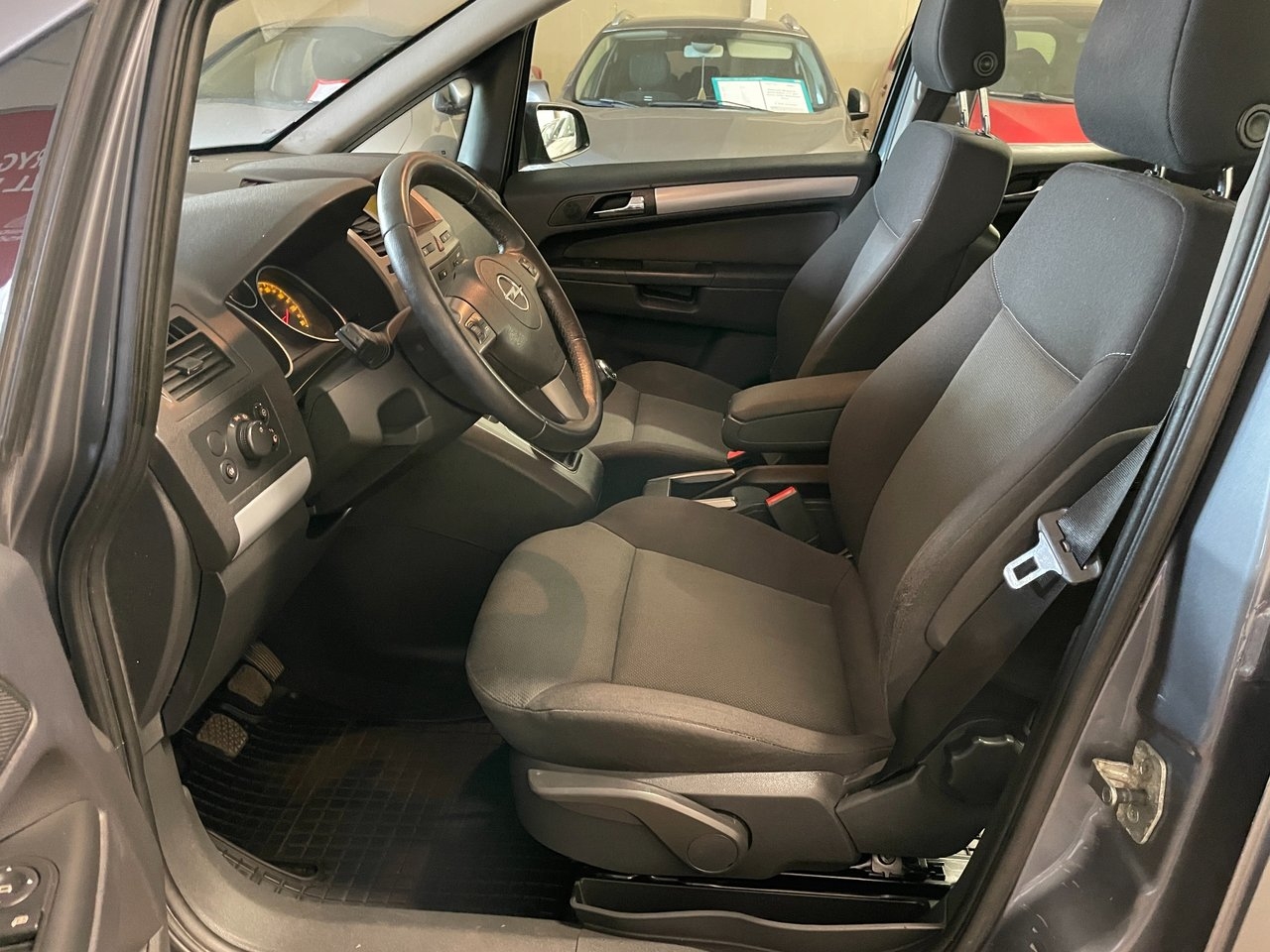 Opel Zafira 2007, kuva 7/10
