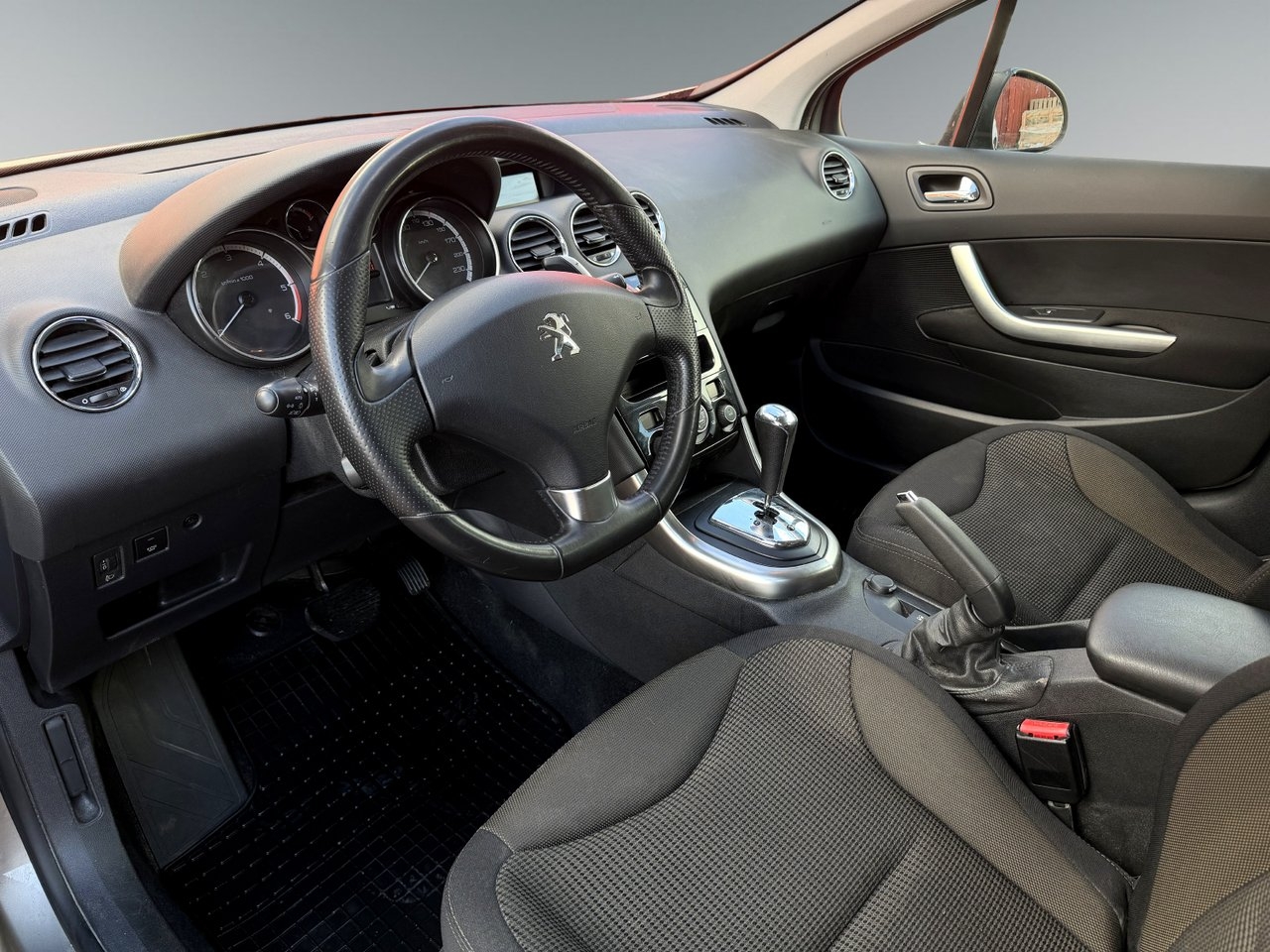Peugeot 308 2013, bild 5/10