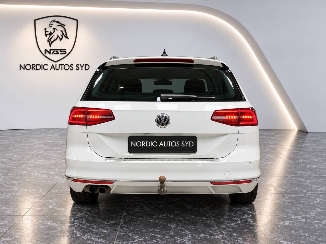 Volkswagen Passat 2015, bild 5/25