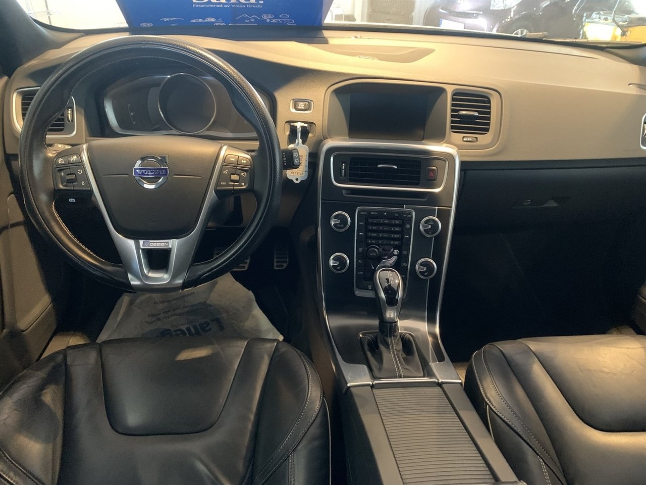 Volvo V60 D5 Geartronic, 225hk R-Design 2016, bild 7/10