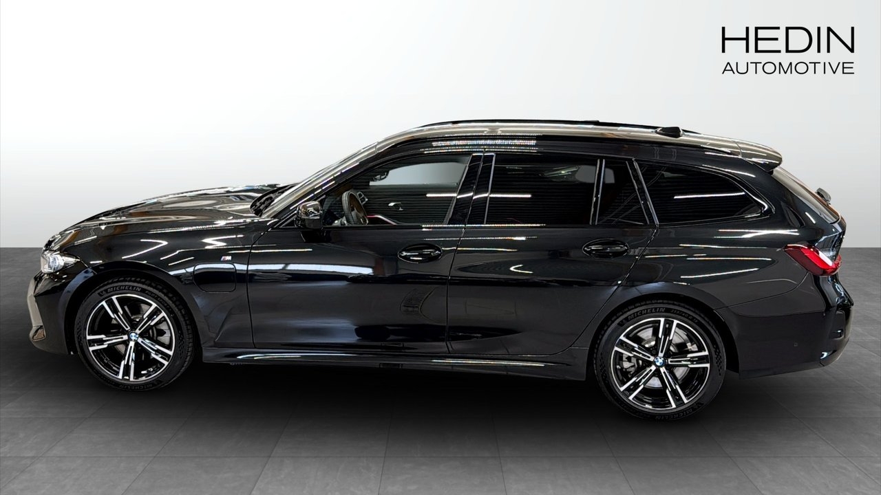 BMW 330 e xDrive Touring M Sport Drag 2026, bild 6/9