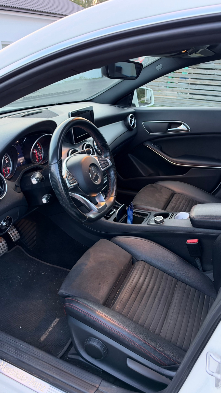 Mercedes-Benz CLA 2018, bild 4/5