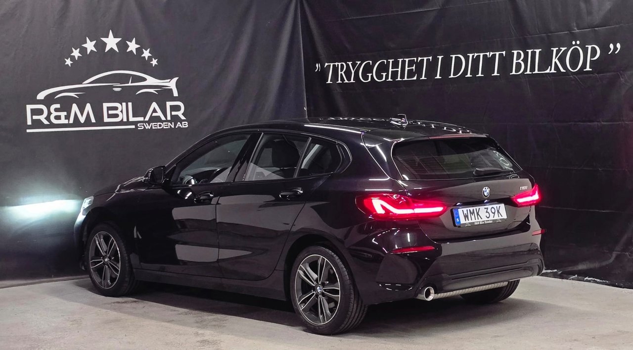 BMW 118 i Sport line 2021, photo 5/10