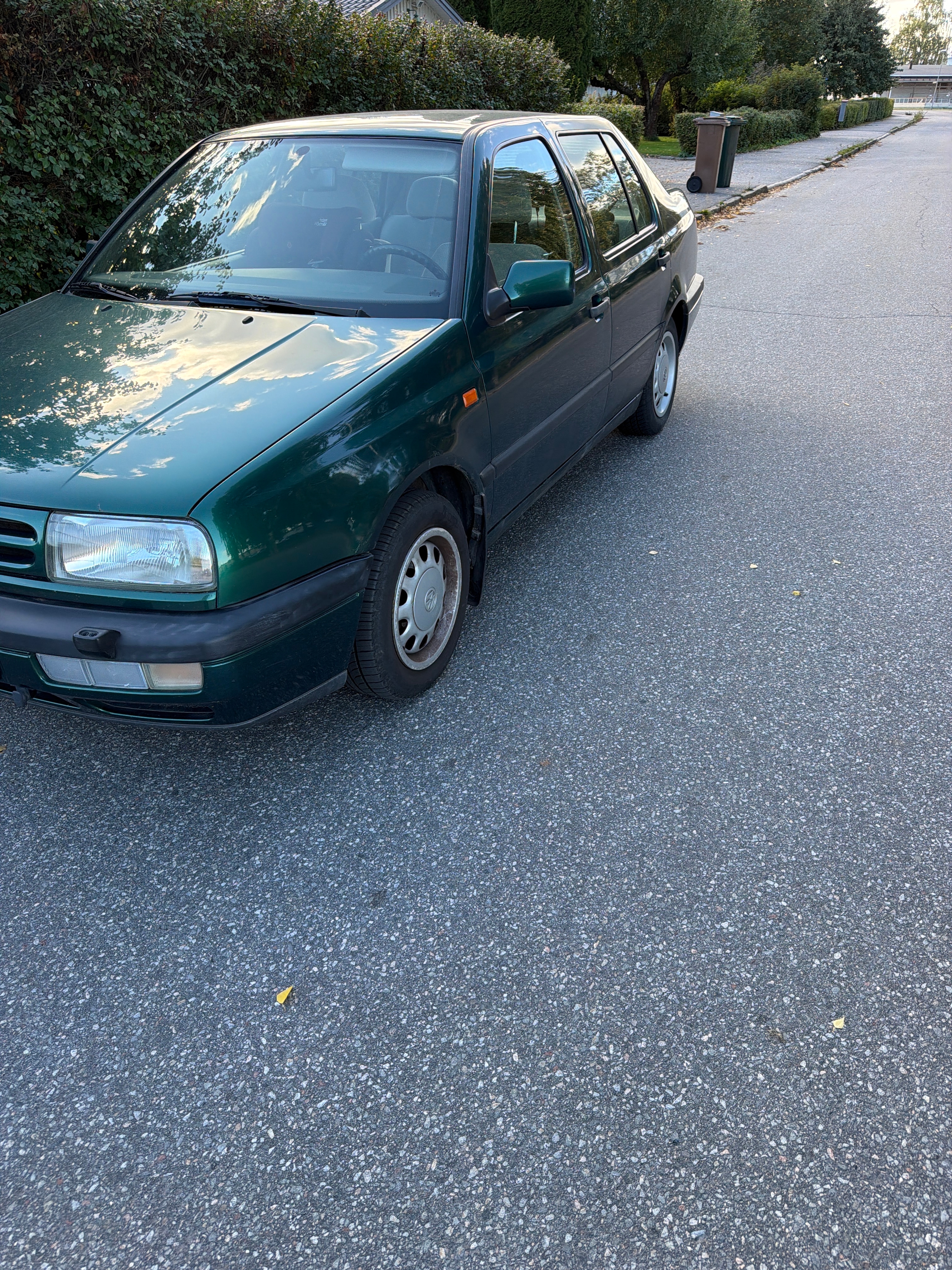 Volkswagen Vento 1.8 Manuell 1995, bild 3/5