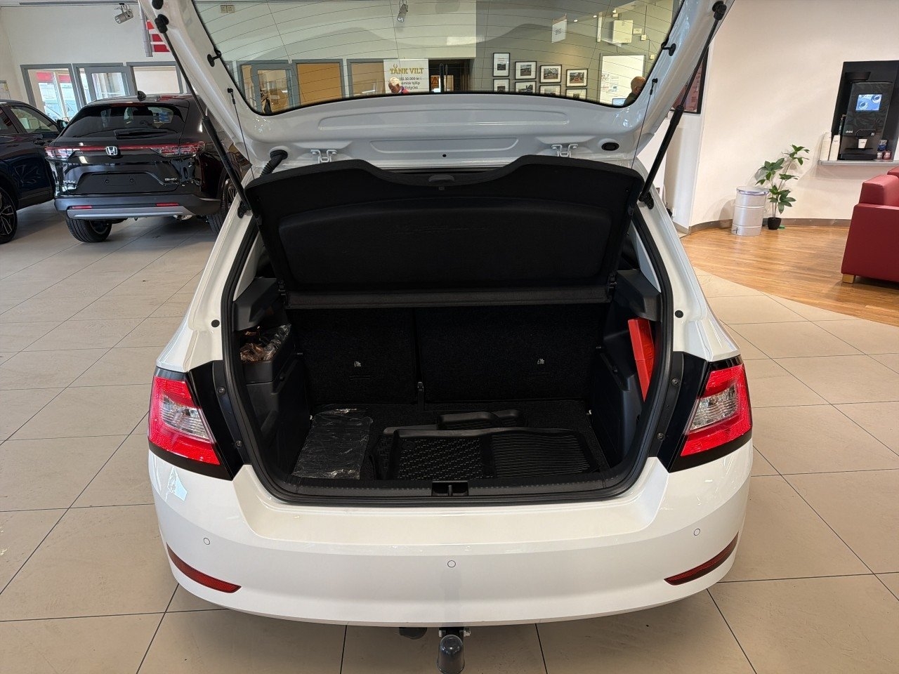 Skoda Fabia 2019, kuva 7/10