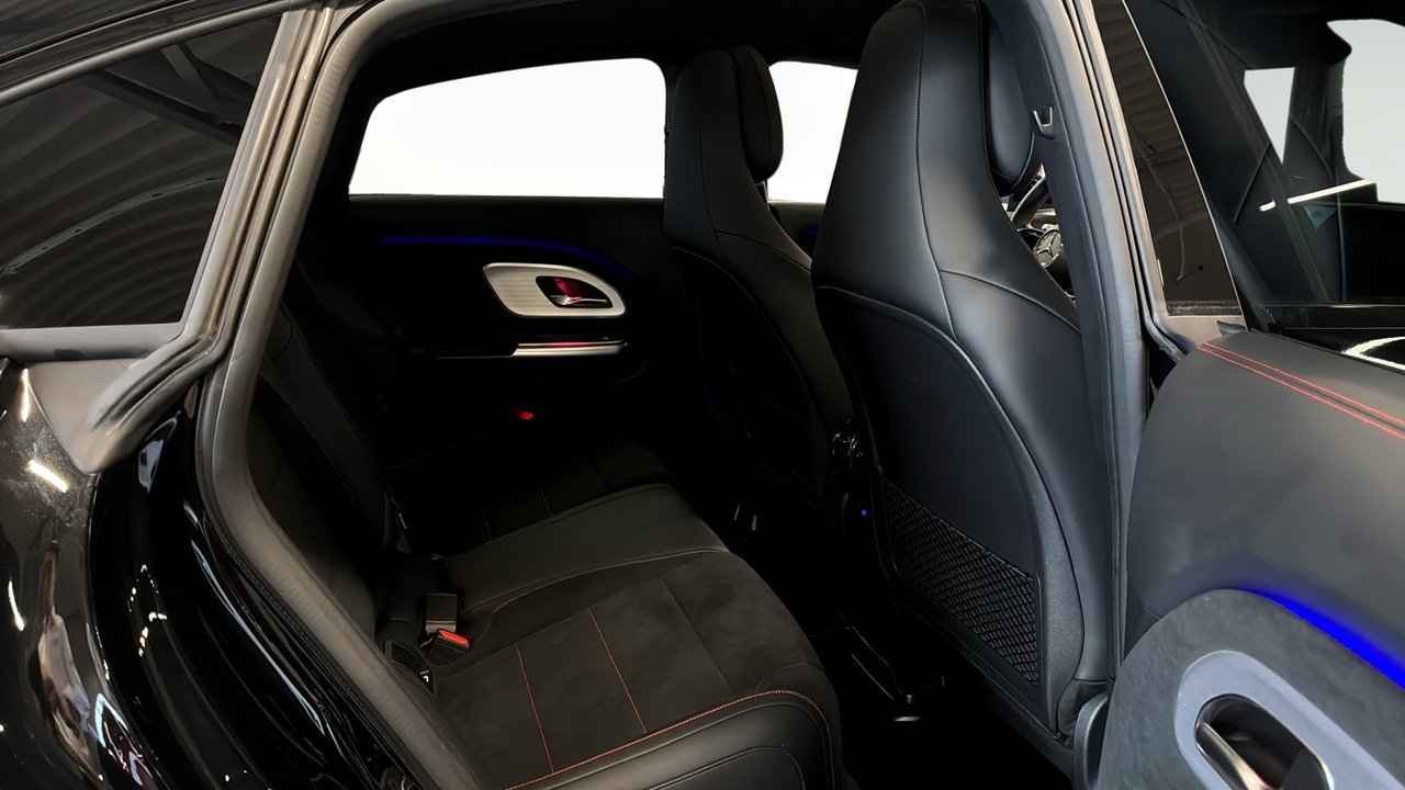 Mercedes-Benz CLA 250+ AMG line 2025, bild 5/21