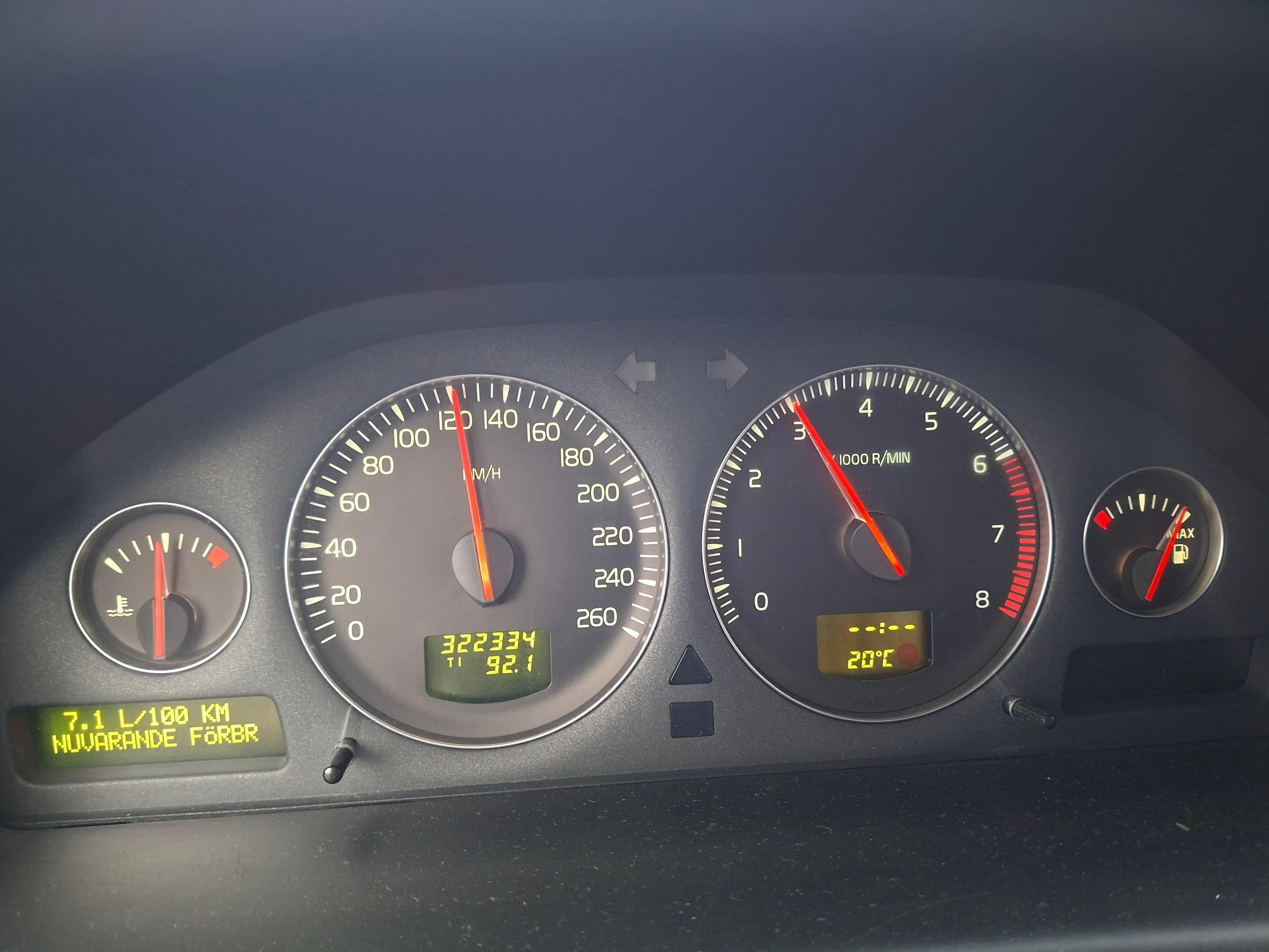 Volvo V70 2.4 Manuell 2006, bild 7/10