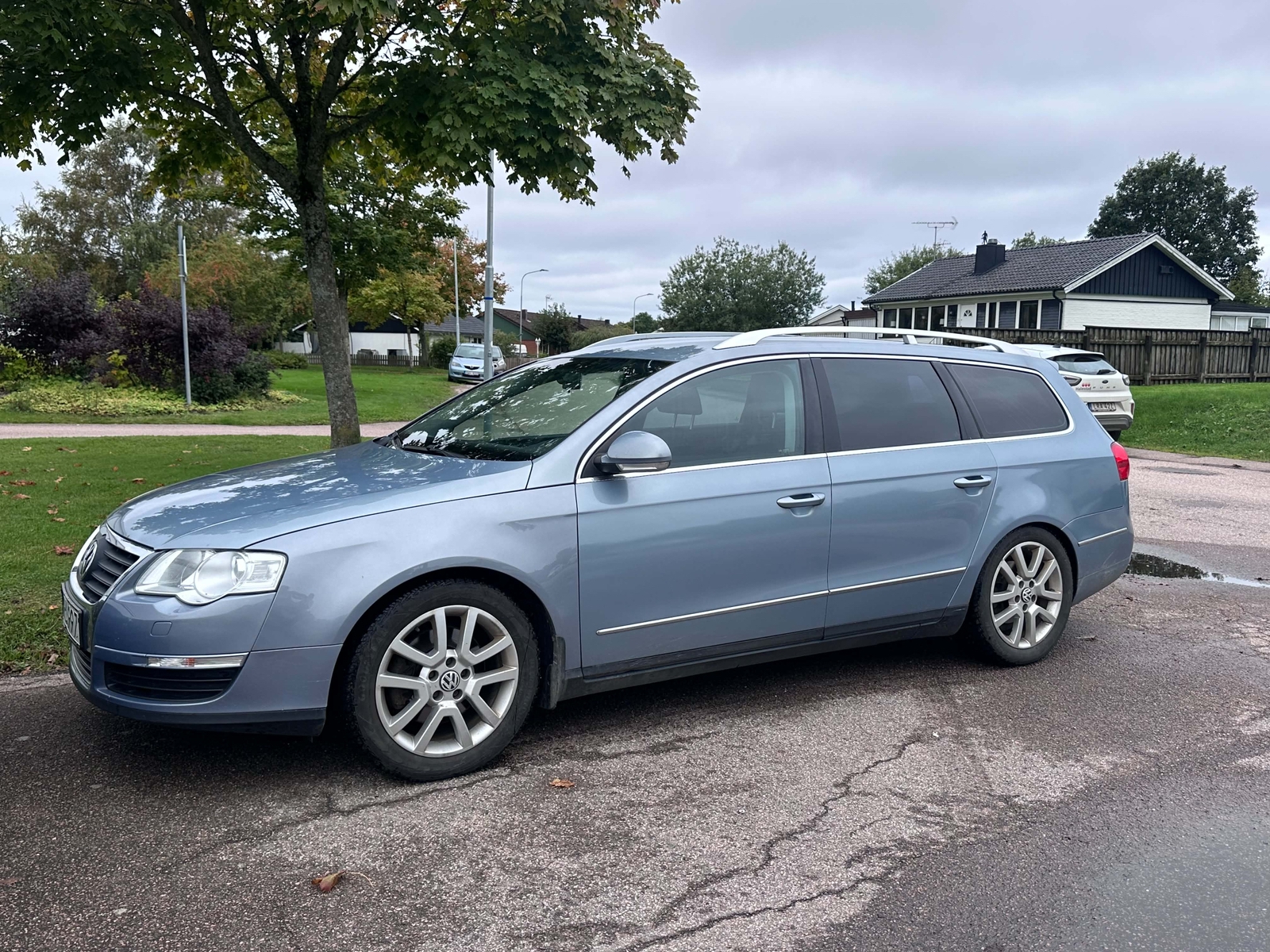 Volkswagen Passat 2010, bild 2/5