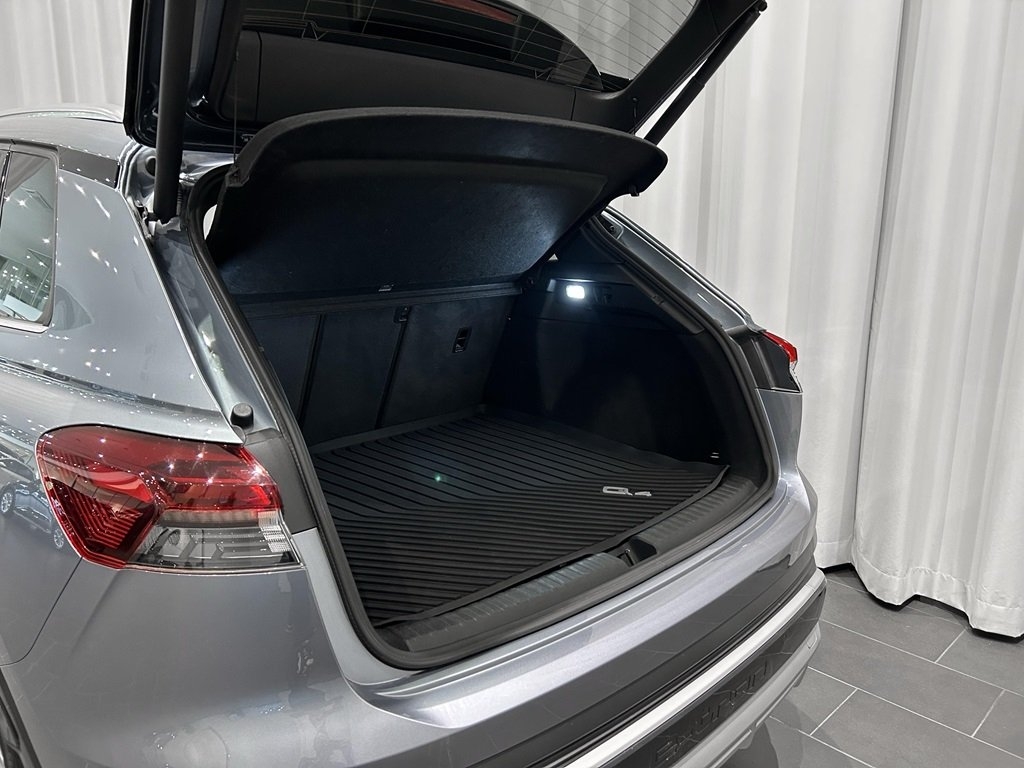 Audi Q4 e-tron 2023, bild 4/10