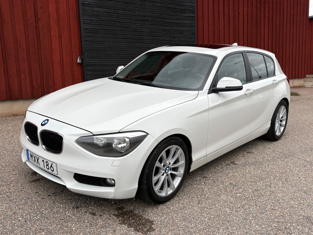 BMW 120 d 5-dörrars Steptronic Euro 5 2013, bild 2/10