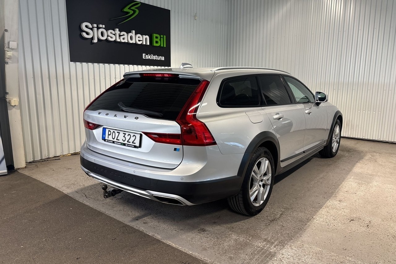 Volvo V90 Cross Country 2019, photo 5/10