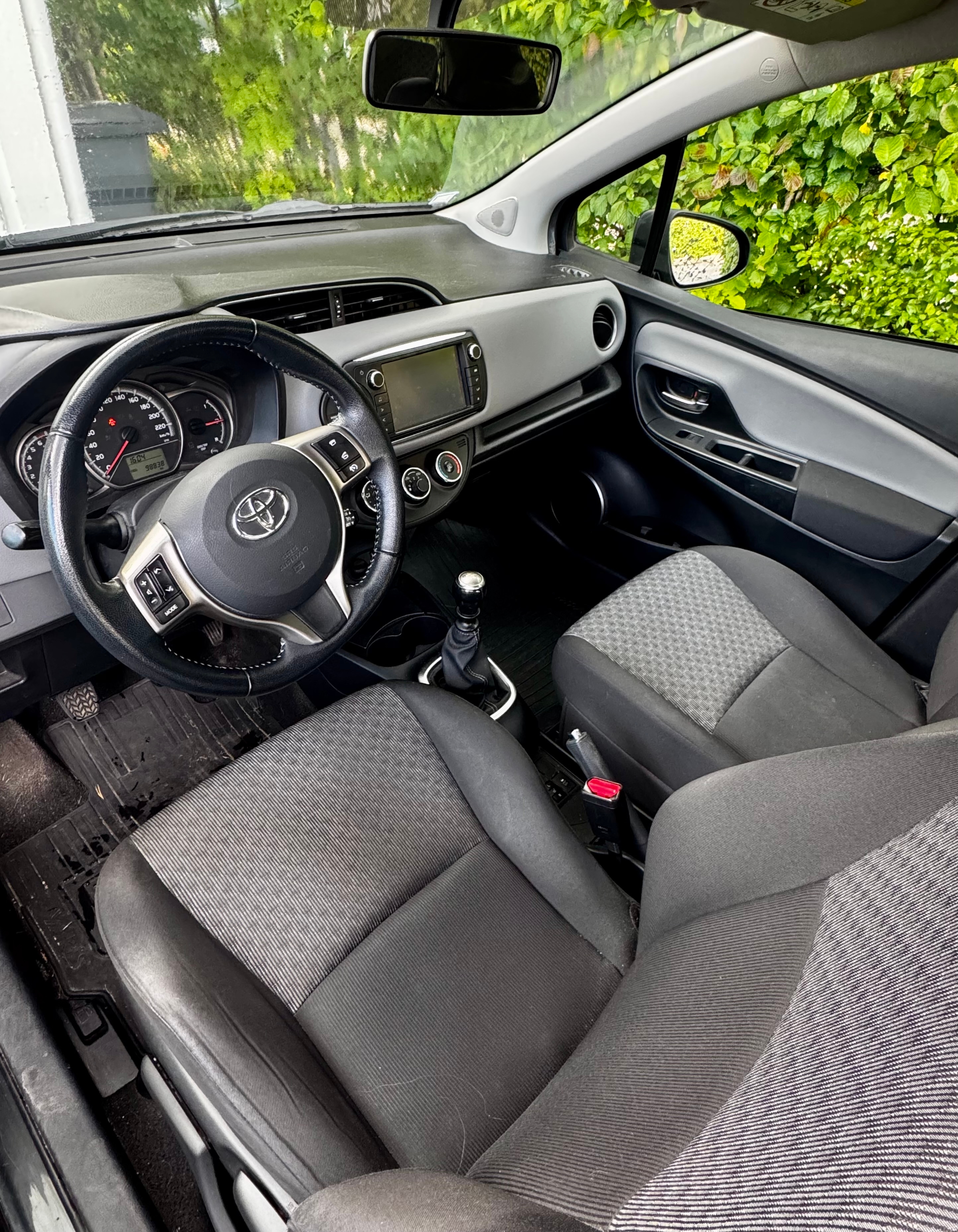 Toyota Yaris 2015, bild 5/7