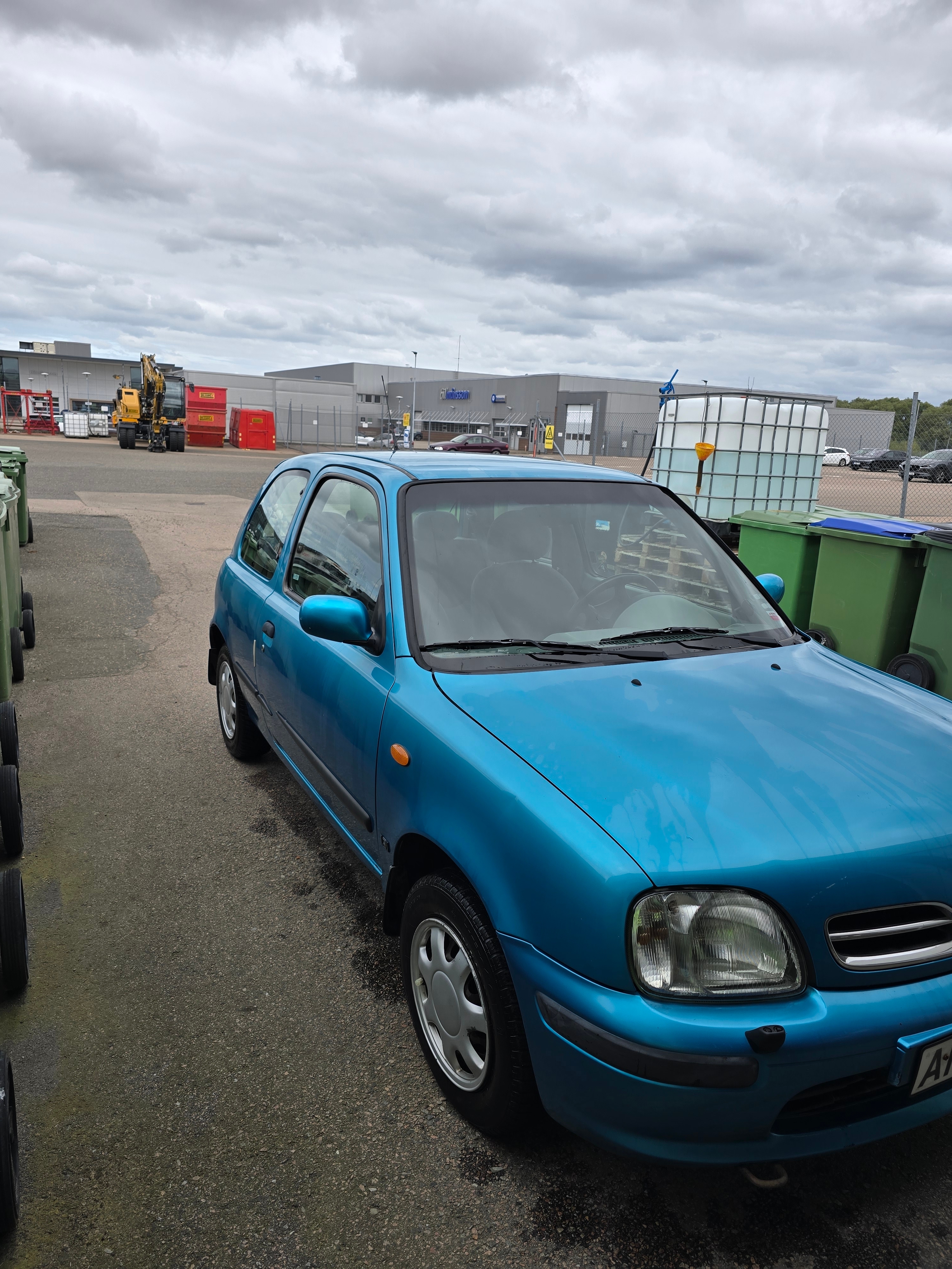 Nissan Micra 3-dörrar 1.3 Manuell 1998, bild 2/9