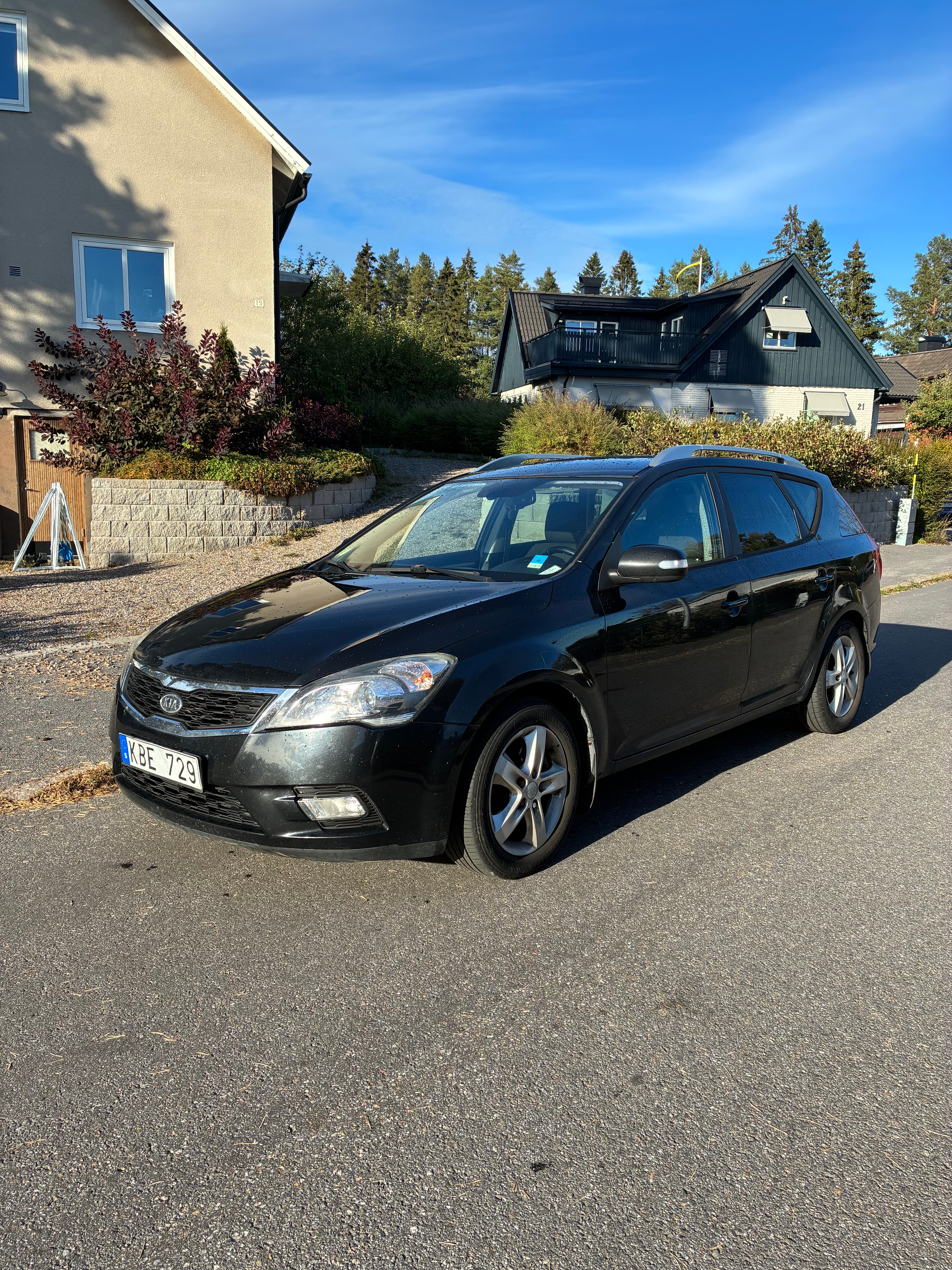 Kia Ceed _sw 1.6 CVVT Manuell 2010, bild 2/6