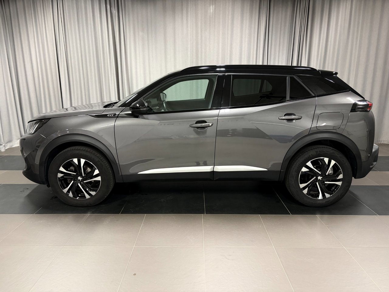 Peugeot 2008 GT PureTech 130 AUT 2023, bild 2/10