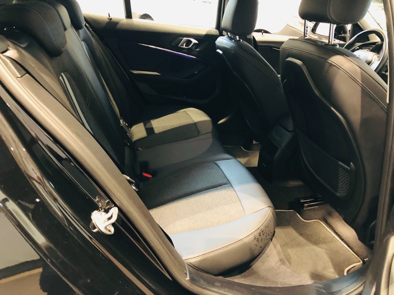 BMW 118 i Steptronic Sport line Euro 6 2022, kuva 6/9