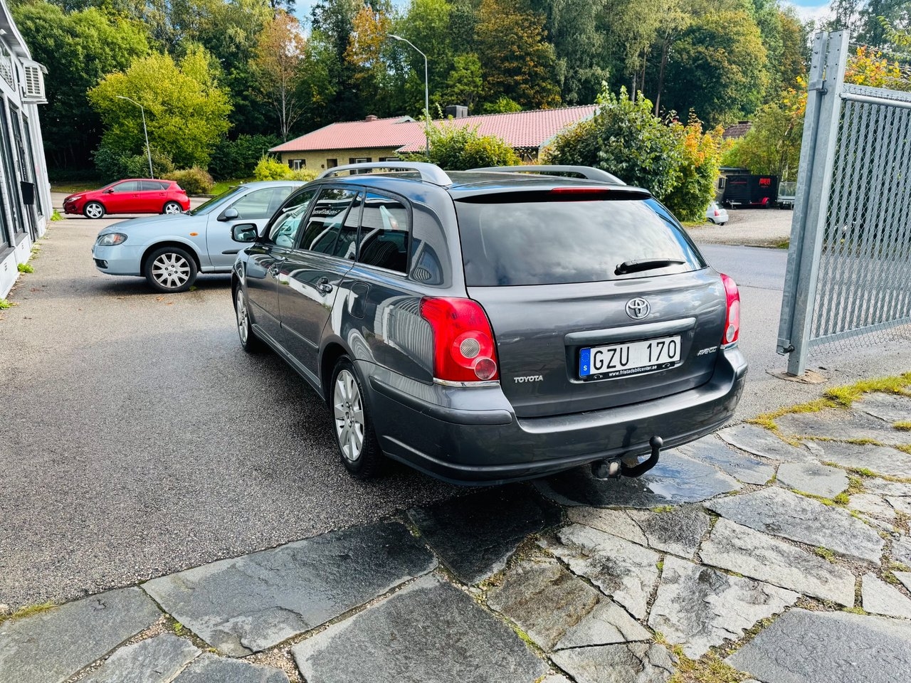 Toyota Avensis 1.8 129HK VVT-i KOMBI 2008, bild 4/10