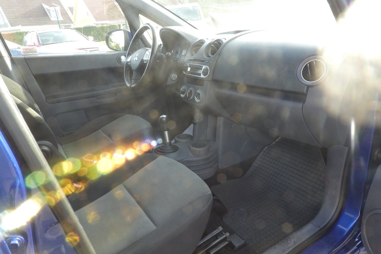 Mitsubishi Colt 2010, bild 6/10