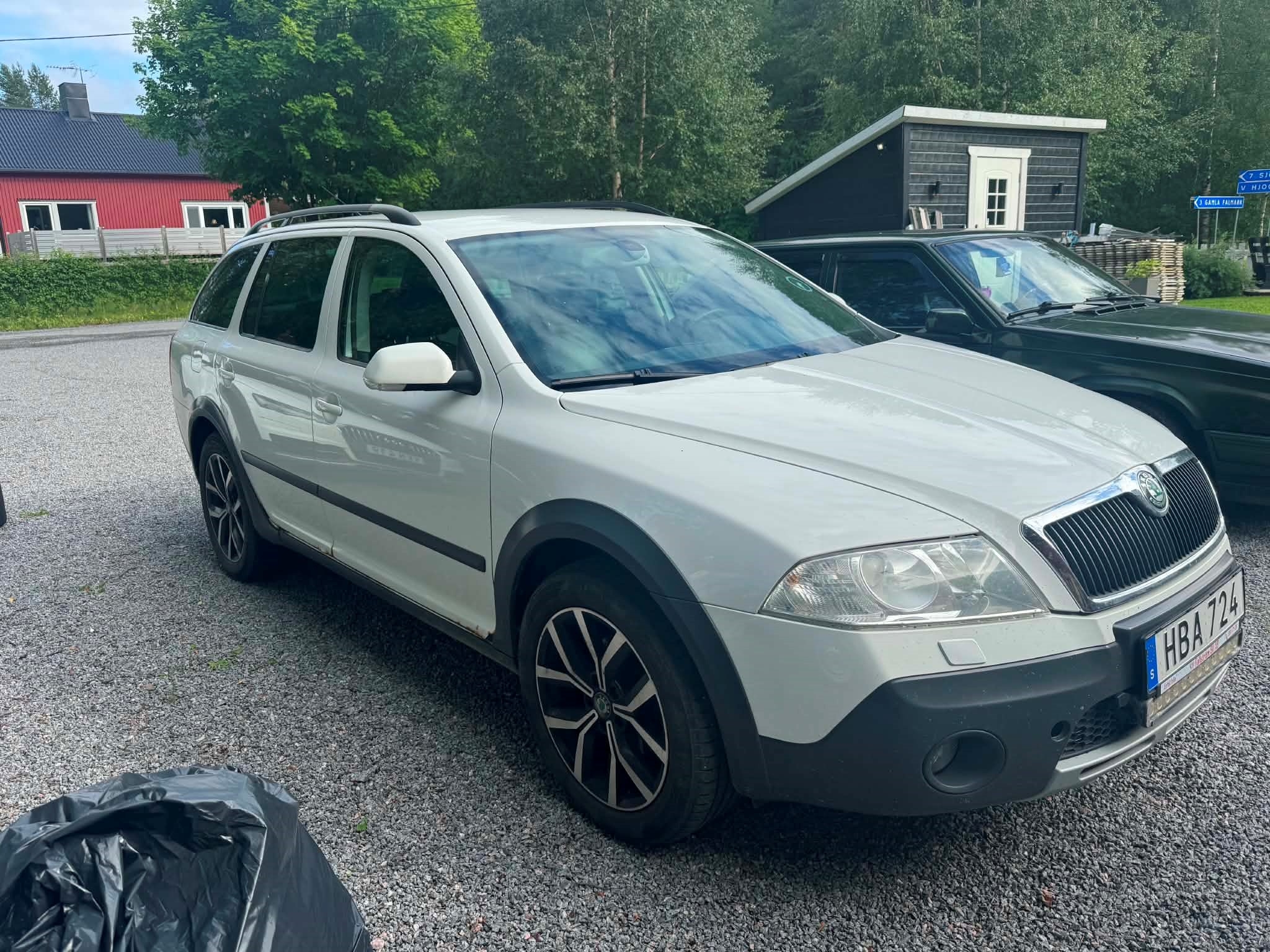 Skoda Octavia 2008, bild 2/3