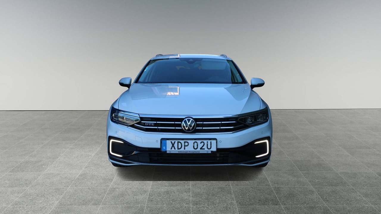 Volkswagen Passat 2021, bild 2/10