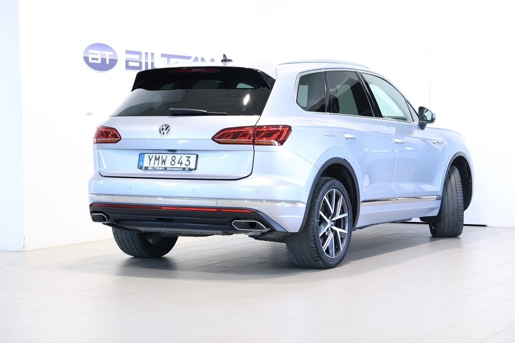 Volkswagen Touareg 2018, kuva 3/10