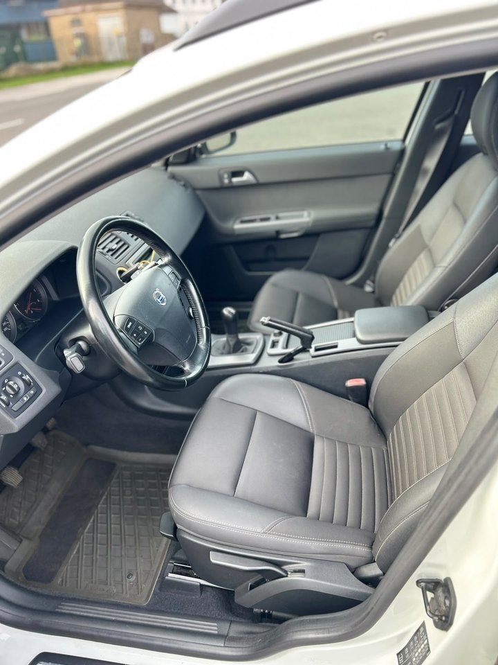 Volvo V50 1.8F Kinetic Euro 4 2009, bild 7/8
