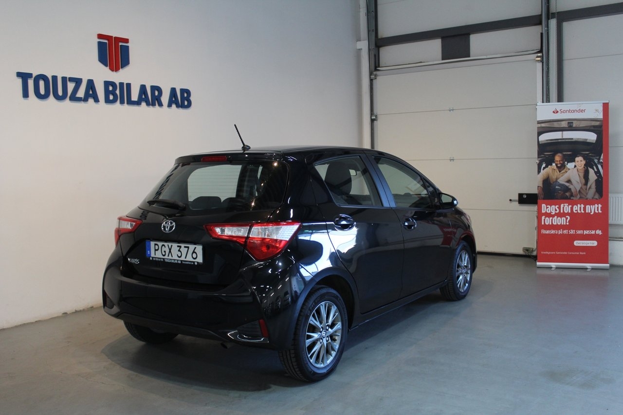 Toyota Yaris 2019, bild 2/10