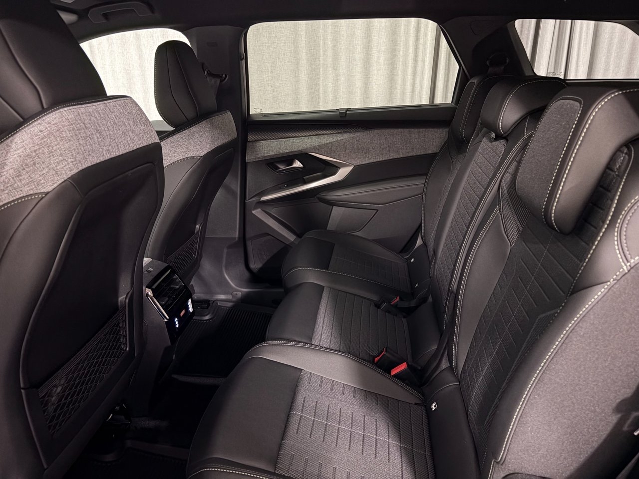 Peugeot 5008 Edition Hybrid AUT 7-Sits 2026, bild 6/9