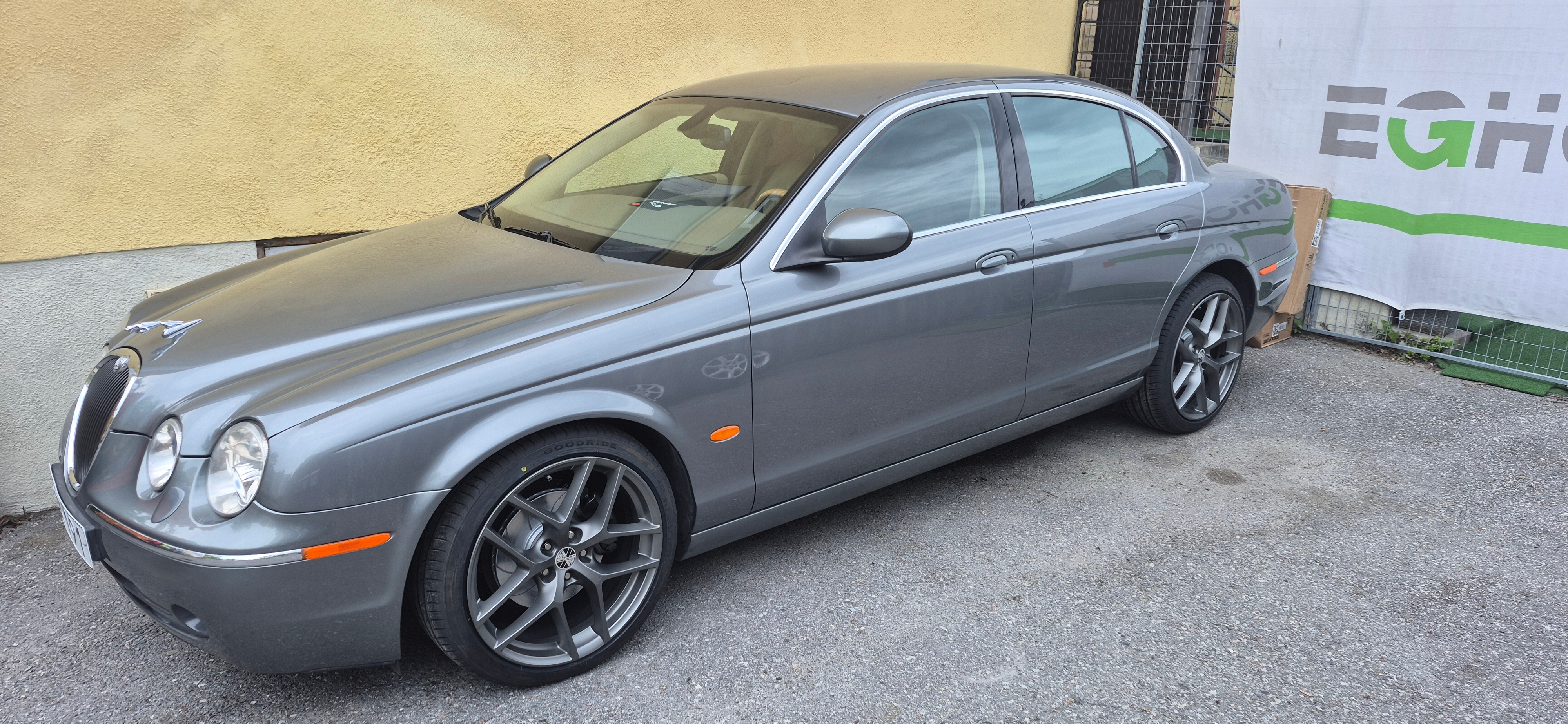 Jaguar S-Type 3.0 V6 Automatisk 2005, bild 2/9