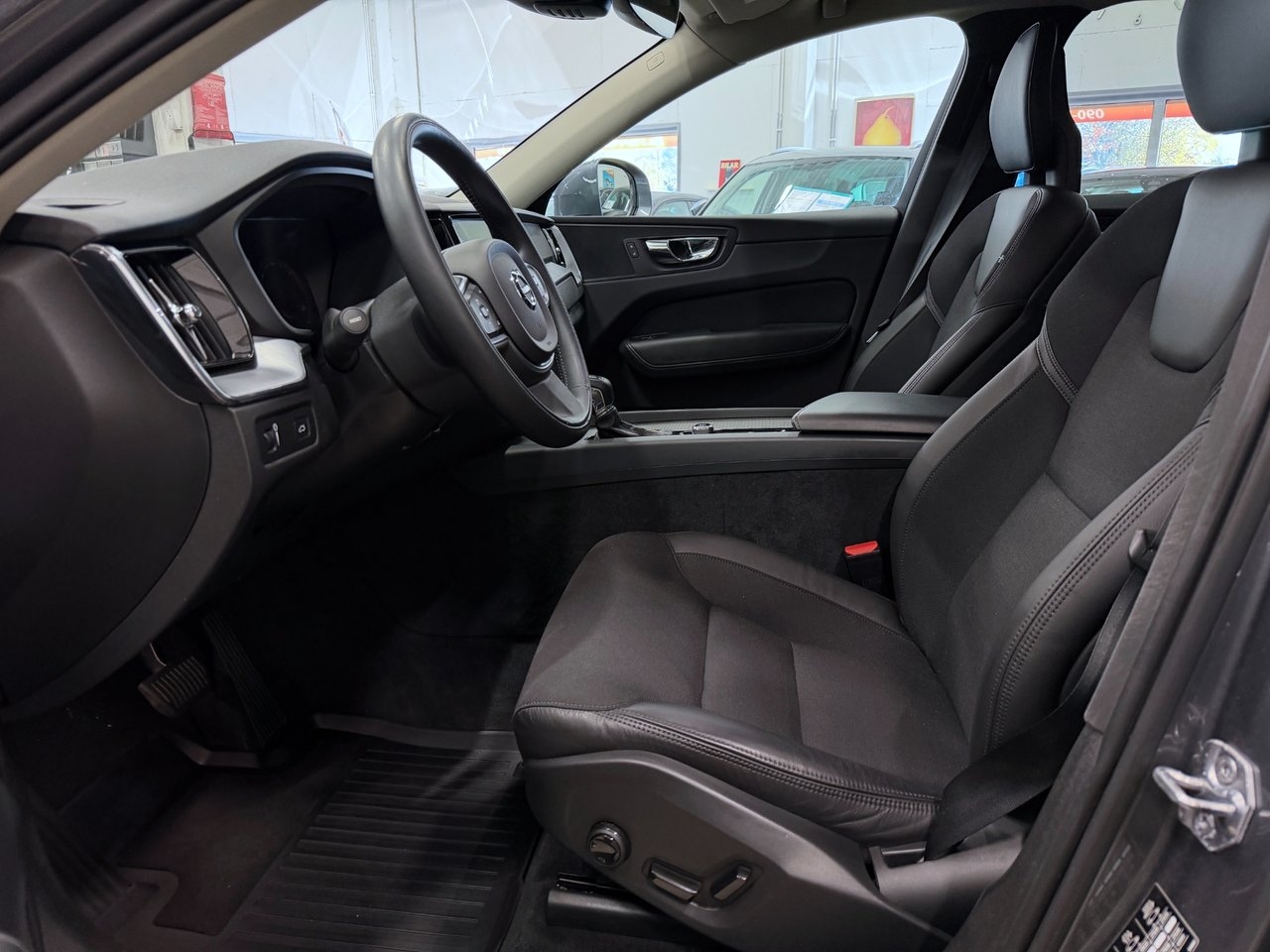 Volvo XC60 2018, bild 3/10