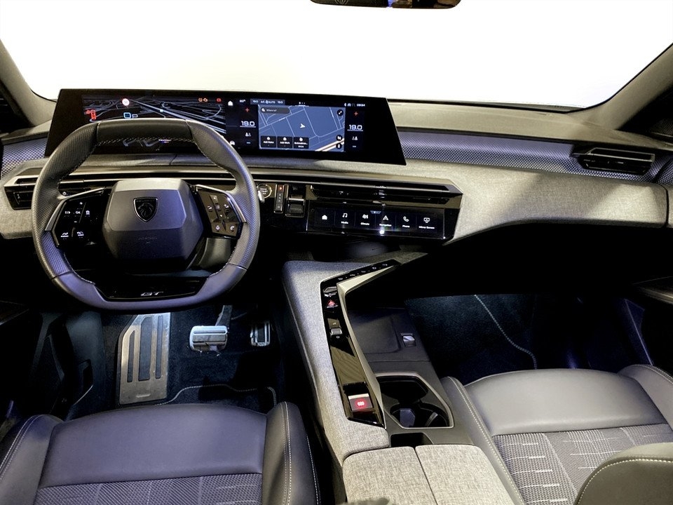 Peugeot 5008 GT Hybrid 145hk Aut 7-SITS 2025, bild 6/10