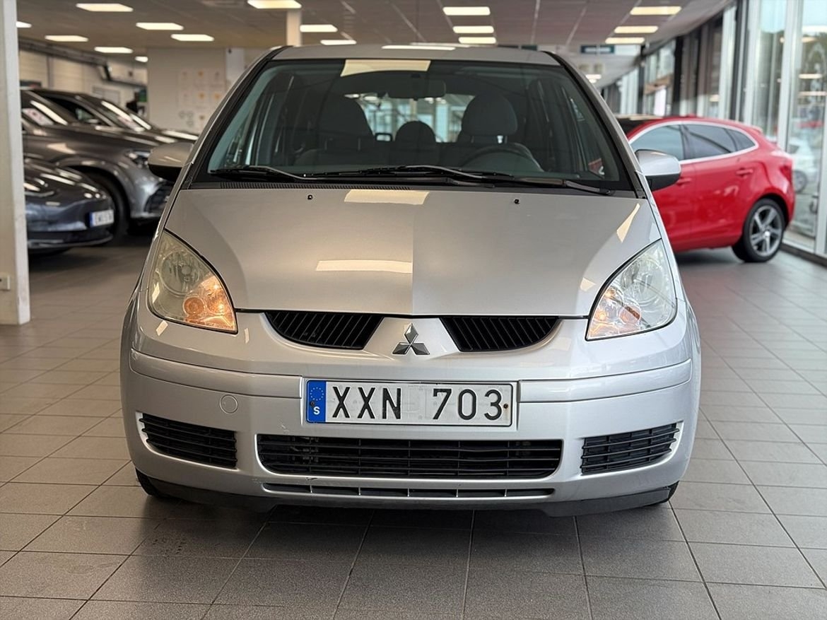 Mitsubishi Colt 1.3 MIVEC 95hk 2007 2007, bild 7/10