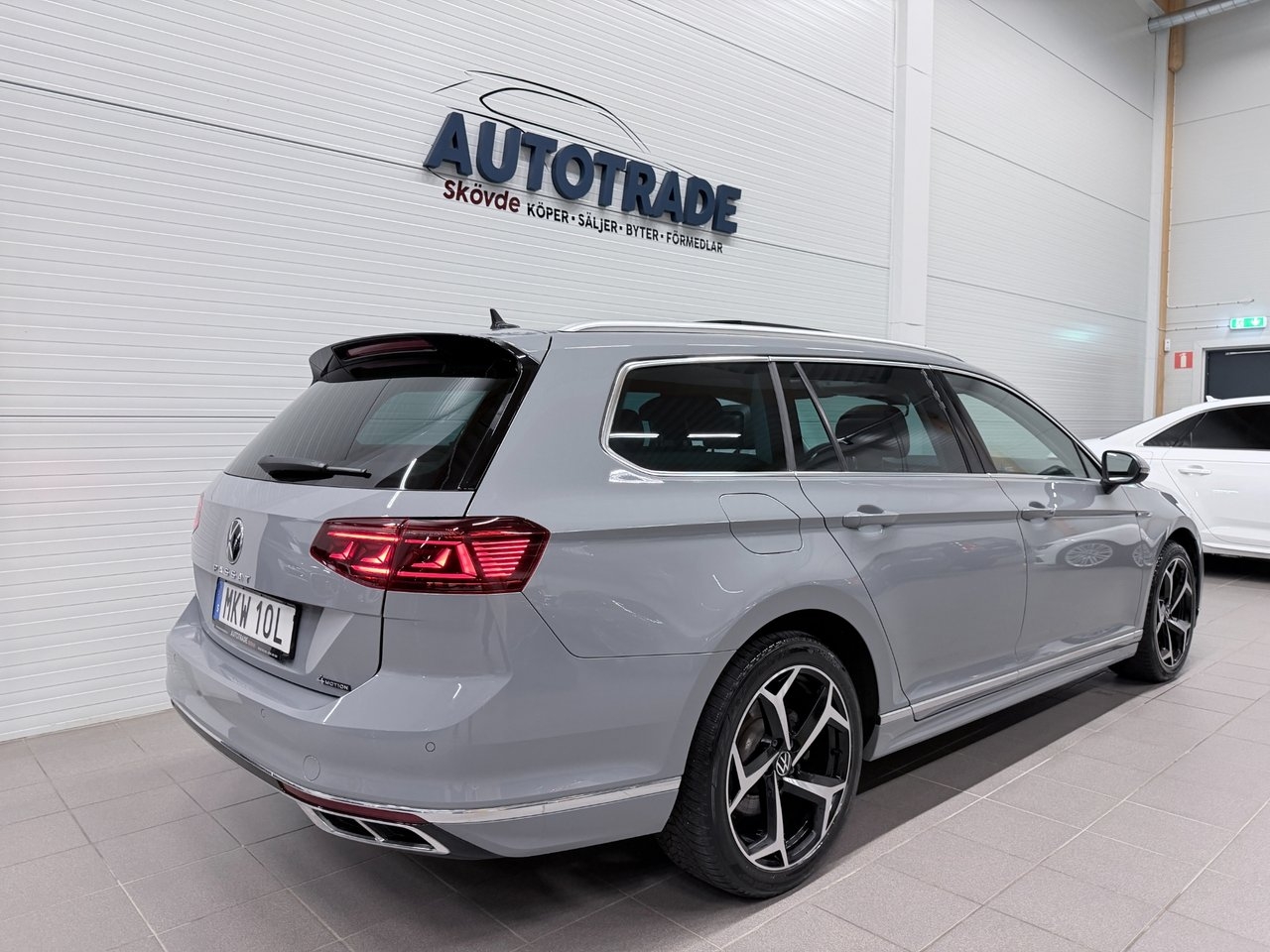Volkswagen Passat 2022, bild 7/10