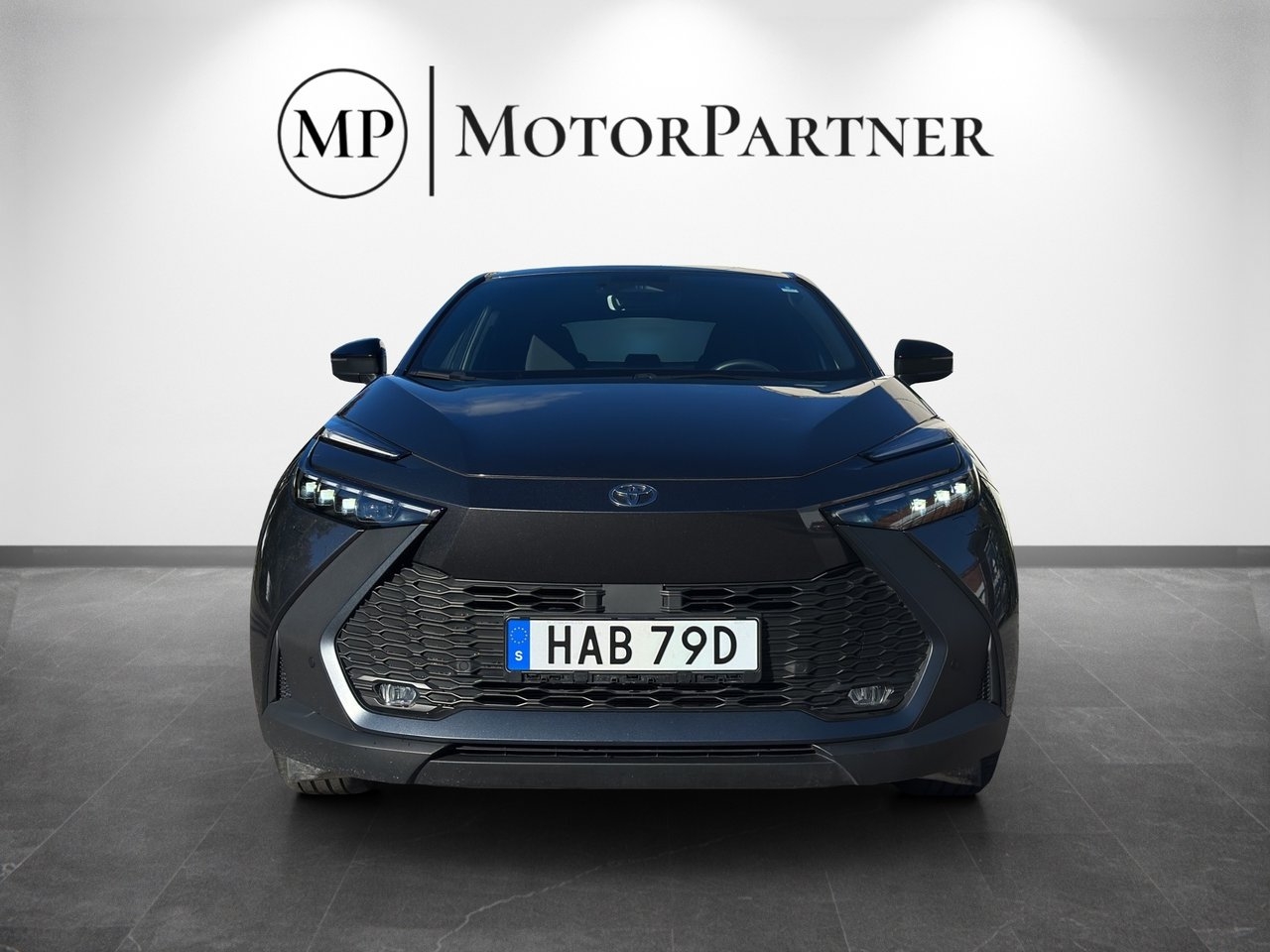 Toyota C-HR 2025, bild 2/10